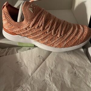 APL Techloom Wave Sneakers in Terracotta and Melange